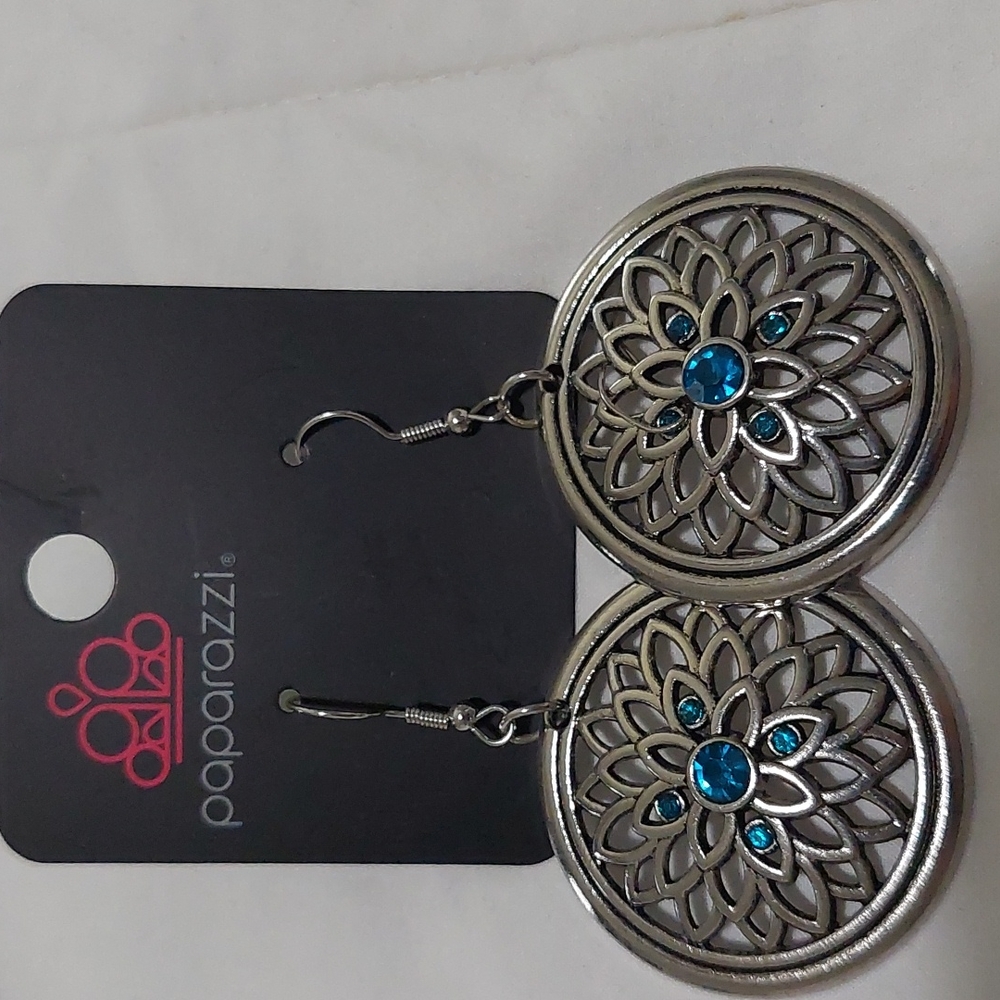 Paparazzi earrings